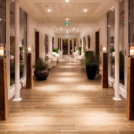 Otel Ac By Marriott Paris Le Bourget Airport 4*