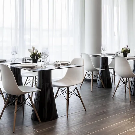 Ac By Marriott Paris Le Bourget Airport 4*